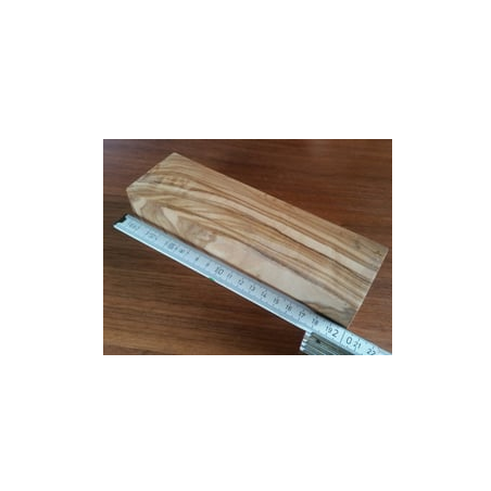 Kantel aus Olivenholz 60 x 60 x 200 mm